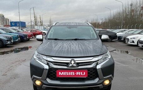 Mitsubishi Pajero Sport III рестайлинг, 2018 год, 2 600 000 рублей, 2 фотография