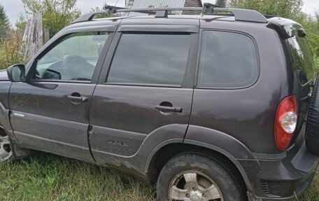 Chevrolet Niva I рестайлинг, 2012 год, 600 000 рублей, 1 фотография