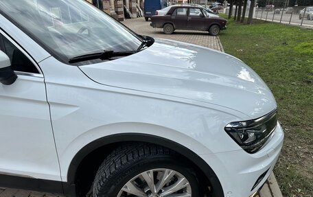 Volkswagen Tiguan II, 2016 год, 2 450 000 рублей, 2 фотография