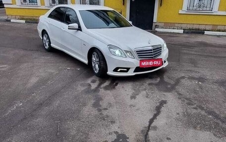 Mercedes-Benz E-Класс, 2011 год, 1 530 000 рублей, 12 фотография