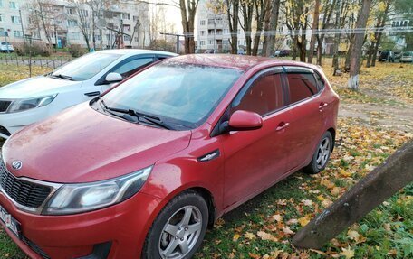 KIA Rio III рестайлинг, 2013 год, 800 000 рублей, 2 фотография