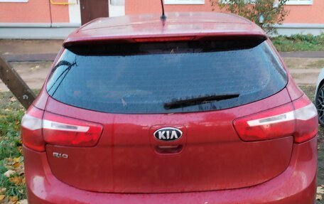 KIA Rio III рестайлинг, 2013 год, 800 000 рублей, 3 фотография