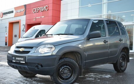 Chevrolet Niva I рестайлинг, 2019 год, 975 000 рублей, 3 фотография