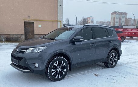 Toyota RAV4, 2014 год, 2 220 000 рублей, 2 фотография