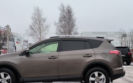 Toyota RAV4, 2015 год, 2 250 000 рублей, 10 фотография