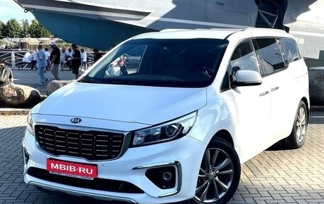 KIA Carnival III, 2019 год, 2 900 000 рублей, 1 фотография