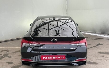 Hyundai Elantra, 2021 год, 2 500 000 рублей, 6 фотография