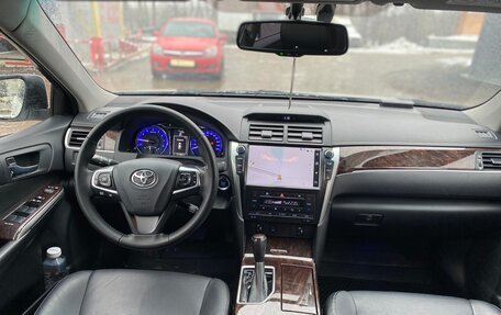 Toyota Camry, 2017 год, 2 780 000 рублей, 14 фотография