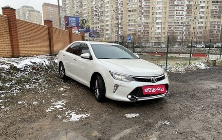 Toyota Camry, 2017 год, 2 780 000 рублей, 2 фотография