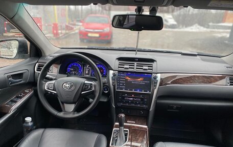 Toyota Camry, 2017 год, 2 780 000 рублей, 15 фотография