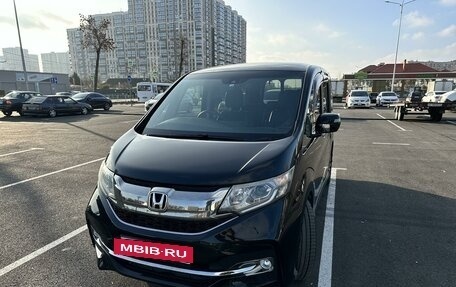 Honda Stepwgn IV, 2015 год, 2 200 000 рублей, 12 фотография