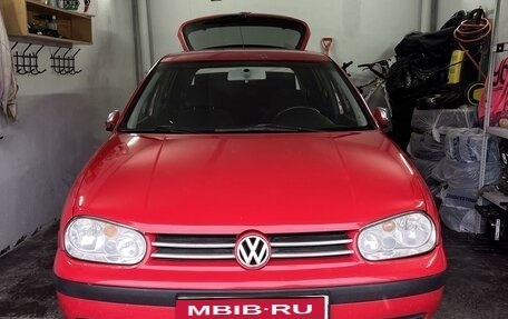 Volkswagen Golf IV, 2001 год, 450 000 рублей, 1 фотография