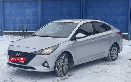 Hyundai Solaris II рестайлинг, 2020 год, 1 420 000 рублей, 2 фотография