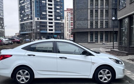 Hyundai Solaris II рестайлинг, 2012 год, 945 000 рублей, 8 фотография