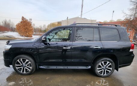 Toyota Land Cruiser 200, 2016 год, 6 500 000 рублей, 2 фотография