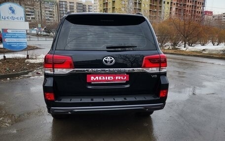 Toyota Land Cruiser 200, 2016 год, 6 500 000 рублей, 3 фотография