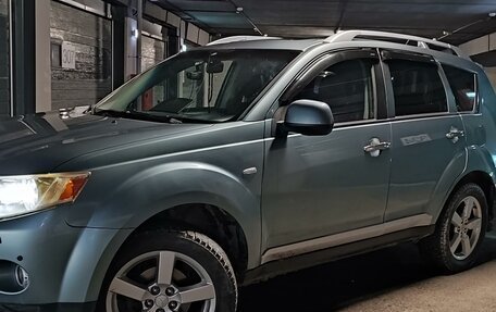 Mitsubishi Outlander III рестайлинг 3, 2007 год, 1 270 000 рублей, 3 фотография