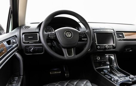 Volkswagen Touareg III, 2017 год, 2 928 000 рублей, 15 фотография