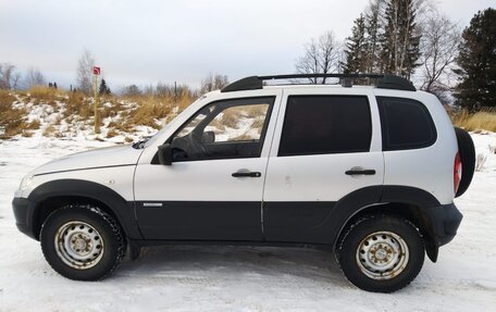 Chevrolet Niva I рестайлинг, 2011 год, 450 000 рублей, 7 фотография