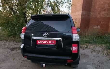 Toyota Land Cruiser Prado 150 рестайлинг 2, 2011 год, 2 750 000 рублей, 11 фотография