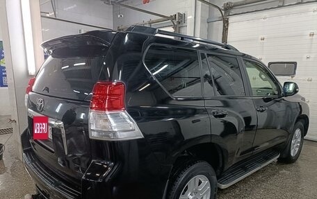 Toyota Land Cruiser Prado 150 рестайлинг 2, 2011 год, 2 750 000 рублей, 8 фотография