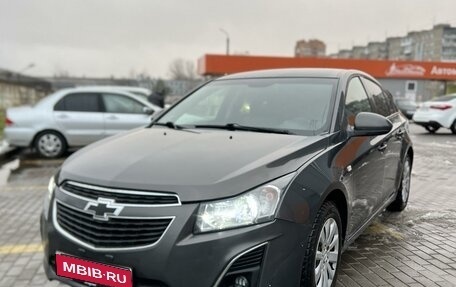 Chevrolet Cruze II, 2013 год, 700 000 рублей, 1 фотография