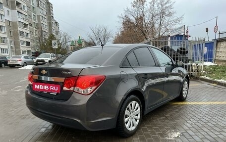 Chevrolet Cruze II, 2013 год, 700 000 рублей, 3 фотография