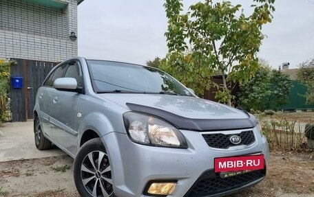 KIA Rio II, 2010 год, 630 000 рублей, 2 фотография