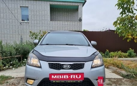 KIA Rio II, 2010 год, 630 000 рублей, 3 фотография