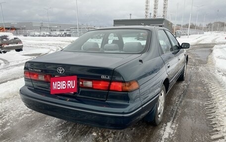 Toyota Camry, 1997 год, 1 000 000 рублей, 4 фотография