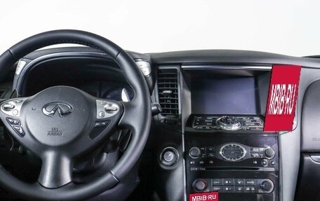 Infiniti QX70, 2014 год, 2 070 000 рублей, 13 фотография