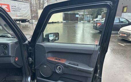 Jeep Commander, 2008 год, 2 400 000 рублей, 17 фотография