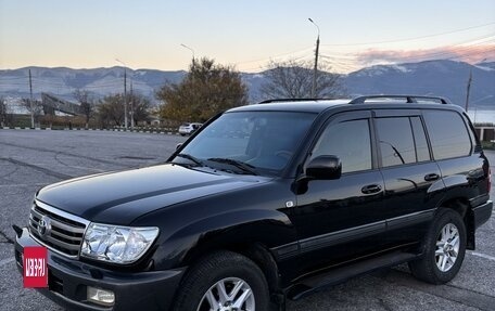 Toyota Land Cruiser 100 рестайлинг 2, 2006 год, 3 000 000 рублей, 8 фотография