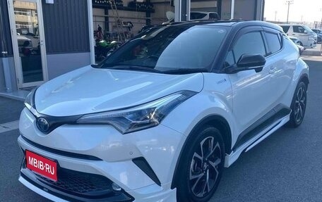 Toyota C-HR I рестайлинг, 2017 год, 1 425 000 рублей, 1 фотография