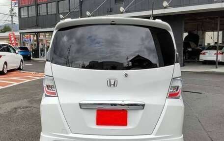 Honda Freed I, 2016 год, 950 000 рублей, 5 фотография