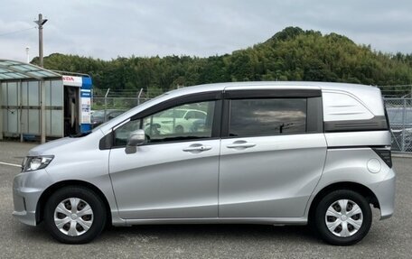 Honda Freed I, 2016 год, 960 000 рублей, 4 фотография