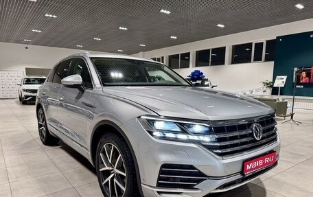 Volkswagen Touareg III, 2019 год, 6 180 000 рублей, 1 фотография