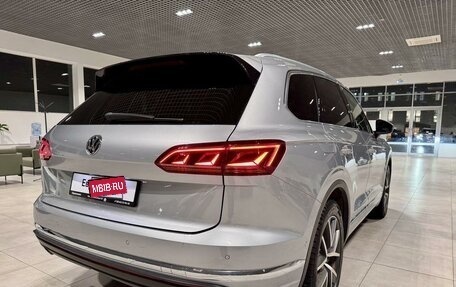 Volkswagen Touareg III, 2019 год, 6 180 000 рублей, 3 фотография