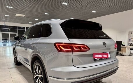 Volkswagen Touareg III, 2019 год, 6 180 000 рублей, 10 фотография