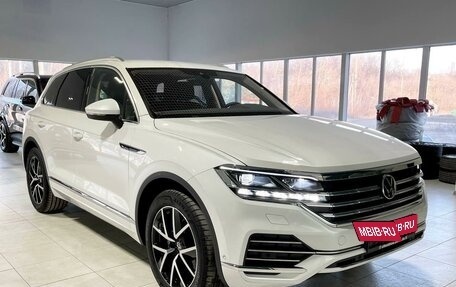 Volkswagen Touareg III, 2022 год, 9 899 000 рублей, 3 фотография