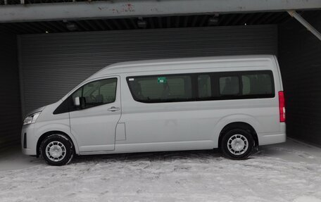 Toyota HiAce H300, 2023 год, 9 850 000 рублей, 7 фотография