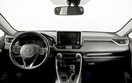 Toyota RAV4, 2020 год, 3 600 000 рублей, 17 фотография