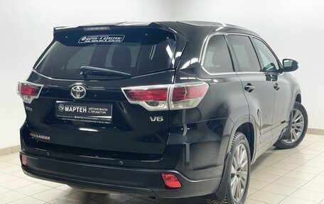 Toyota Highlander III, 2015 год, 3 190 000 рублей, 4 фотография