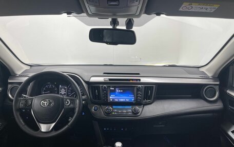 Toyota RAV4, 2017 год, 2 627 000 рублей, 22 фотография