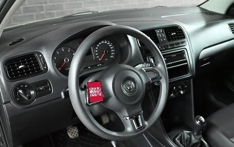 Volkswagen Polo VI (EU Market), 2013 год, 870 000 рублей, 11 фотография