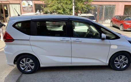 Honda Freed II, 2017 год, 1 450 000 рублей, 8 фотография