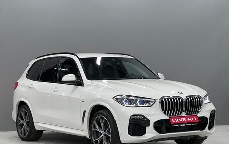 BMW X5, 2021 год, 9 500 000 рублей, 2 фотография