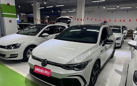 Volkswagen Golf VIII, 2021 год, 2 180 250 рублей, 1 фотография