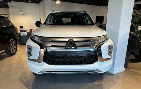 Mitsubishi Montero Sport, 2023 год, 6 500 000 рублей, 1 фотография