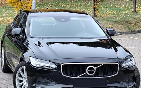 Volvo S90 II рестайлинг, 2018 год, 1 680 000 рублей, 3 фотография